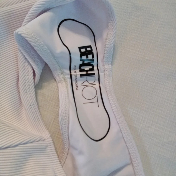 Beach Riot Reese White One Piece Swimsuit Scoop Neck M NWT - Picture 10 of 11